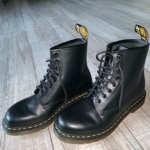 Dr. Martens 1460 Smooth Leather Boots (with Balsam Wax) (size M9 F10)